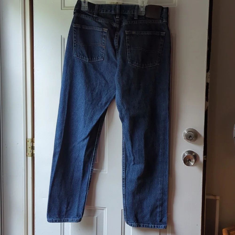 Gently Used Men's Lee Regular Fit Straight Leg Jeans. - Picture 12 of 13